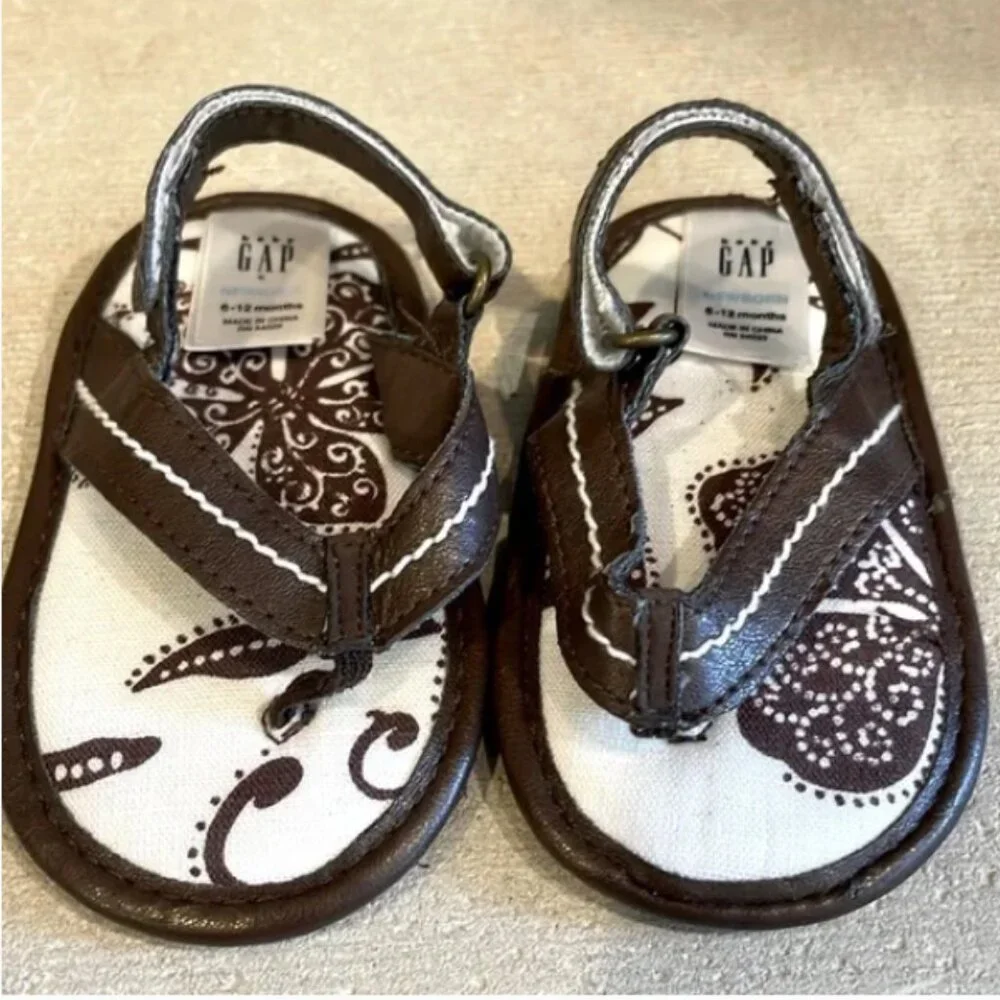 Baby Gap brown flip flops sandals flowers straps velcro Size Newborn 6-12 months